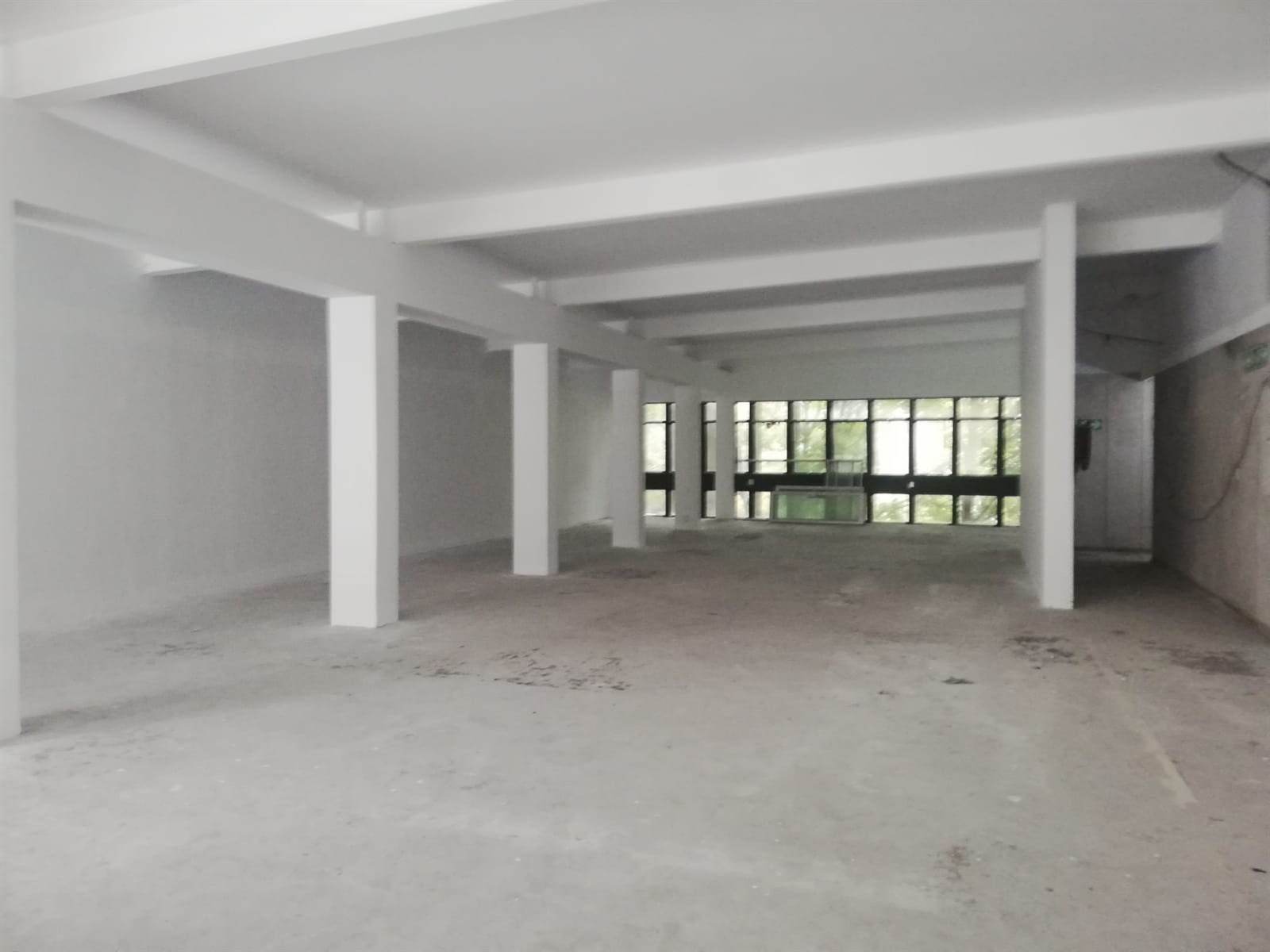 686  m² Office Space in Claremont photo number 8