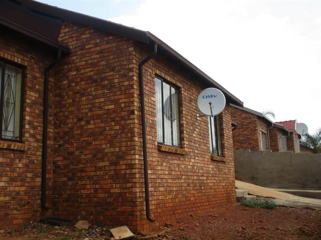 3 Bed House in Atteridgeville photo number 16