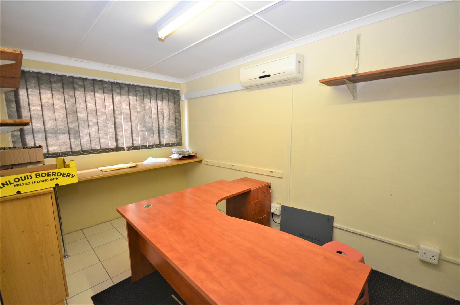 295  m² Commercial space in Southernwood photo number 18