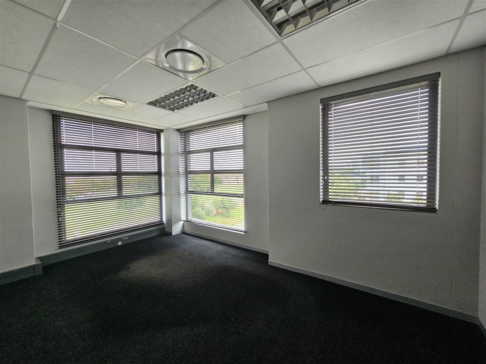 496  m² Commercial space in Highveld photo number 21