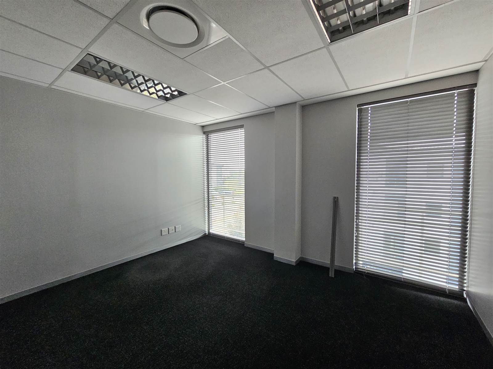 496  m² Commercial space in Highveld photo number 11