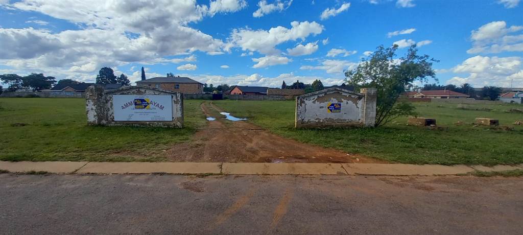 3537 m² Land available in Lenasia South photo number 1