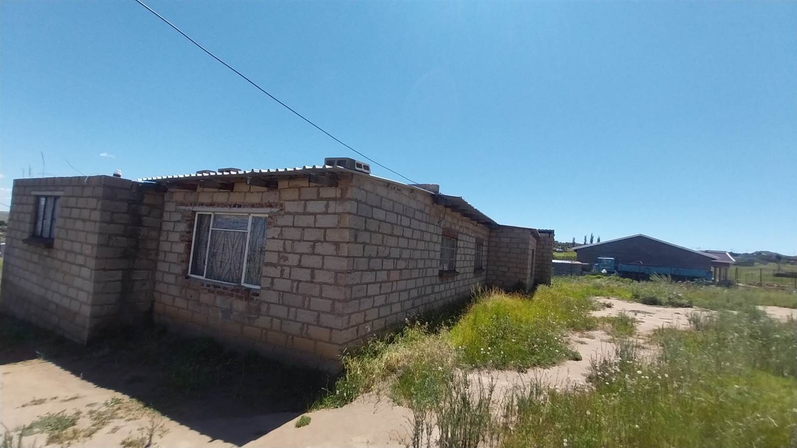 3 Bed House in Clarens photo number 3