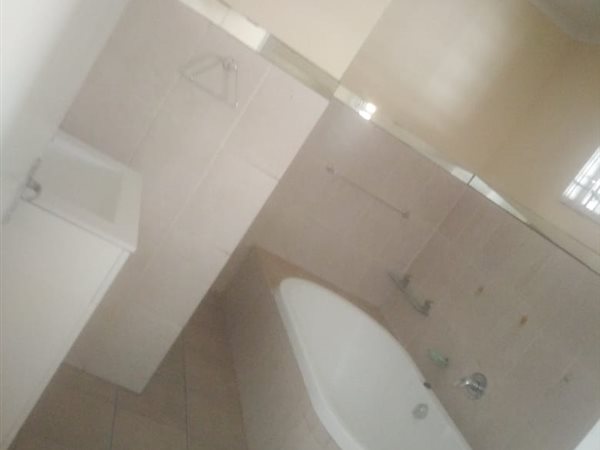 2 Bedroom House 2 Bedroom House