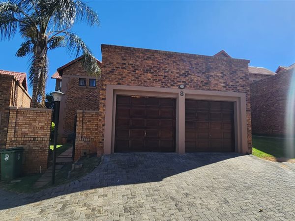 4 Bed Townhouse in Meyersdal Eco Estate