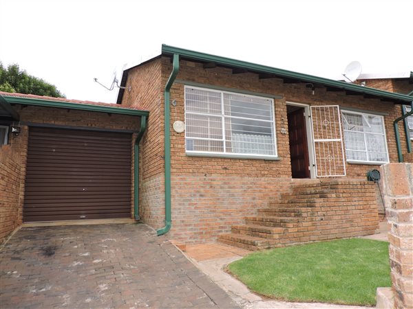 2 Bed Townhouse in Rangeview