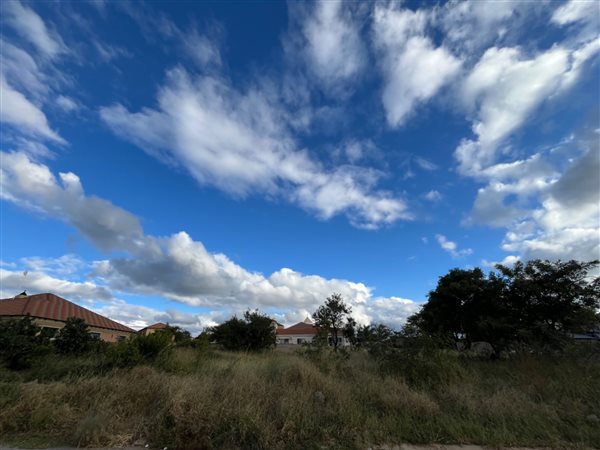 941 m² Land