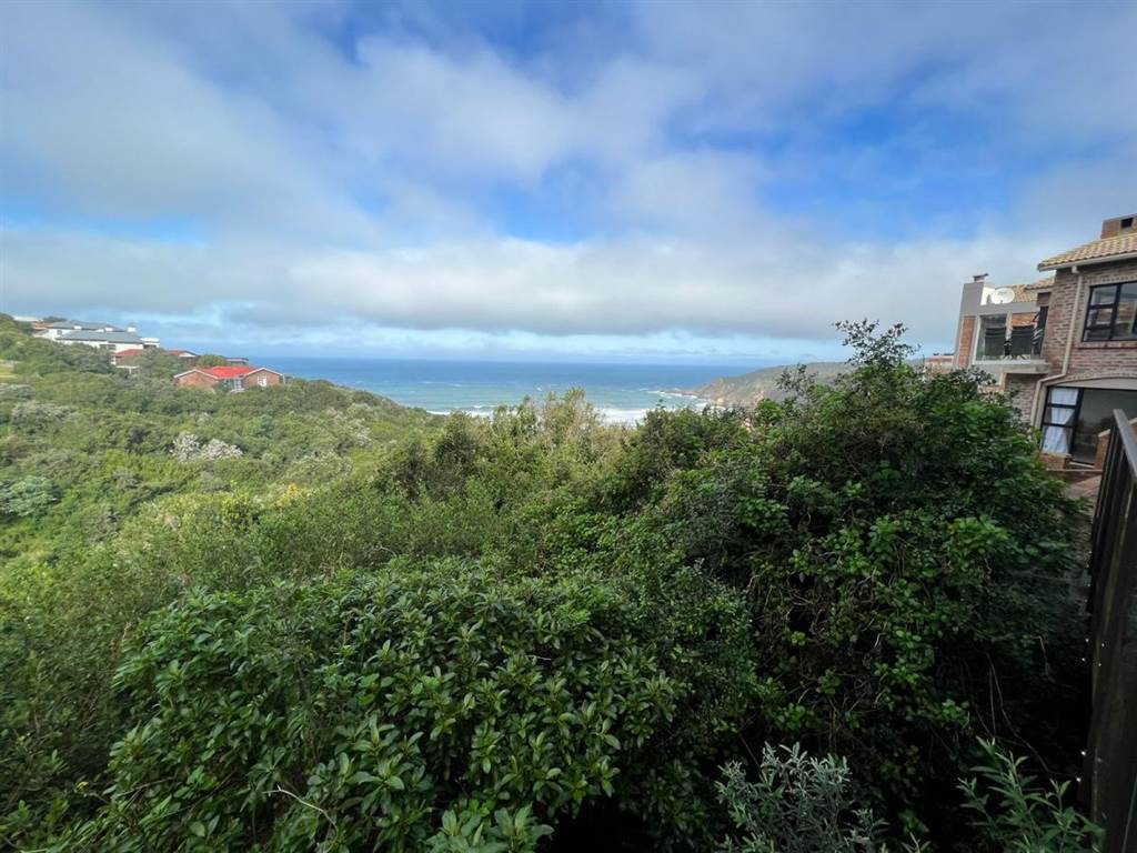 400 m² Land available in Herolds Bay photo number 14