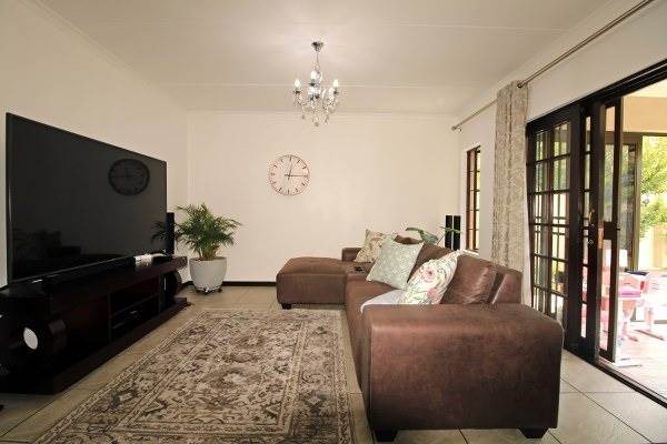3 Bed House in Broadacres photo number 13
