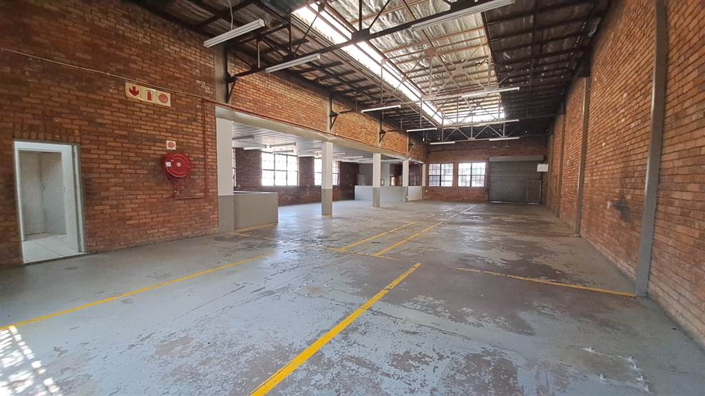 800  m² Industrial space in Silverton photo number 12
