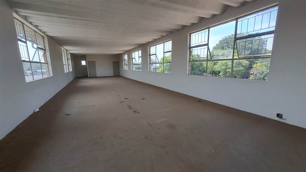 800  m² Industrial space in Silverton photo number 30