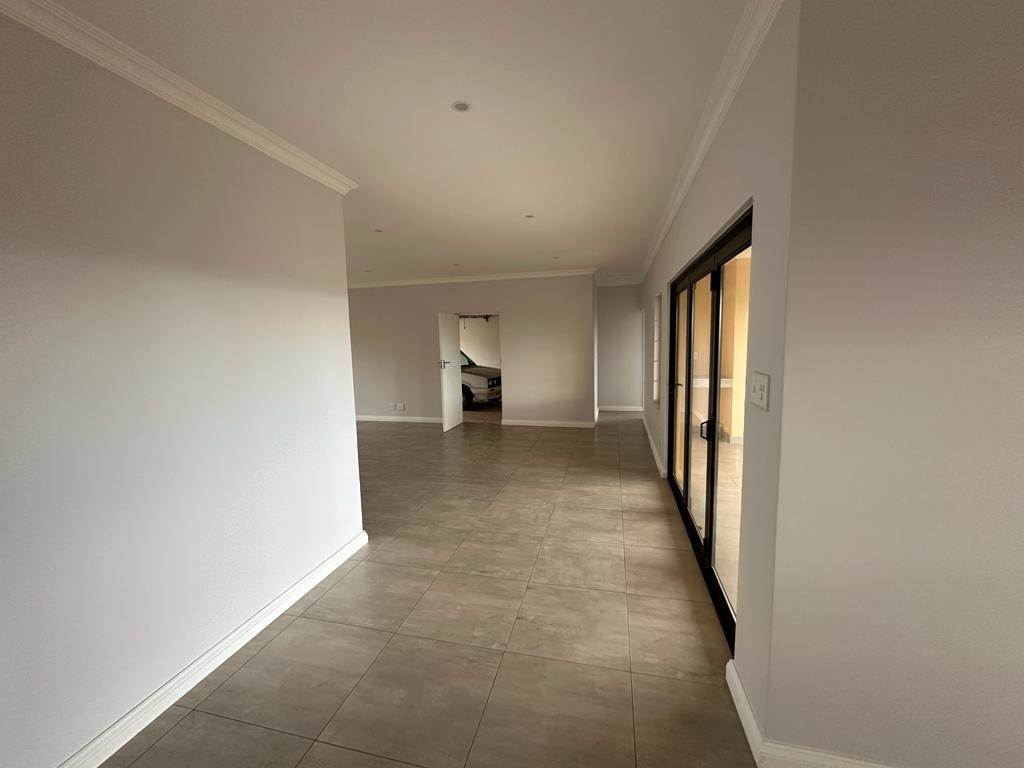 2 Bed Townhouse in Howick photo number 5