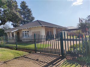 4 Bed House in Brakpan Central