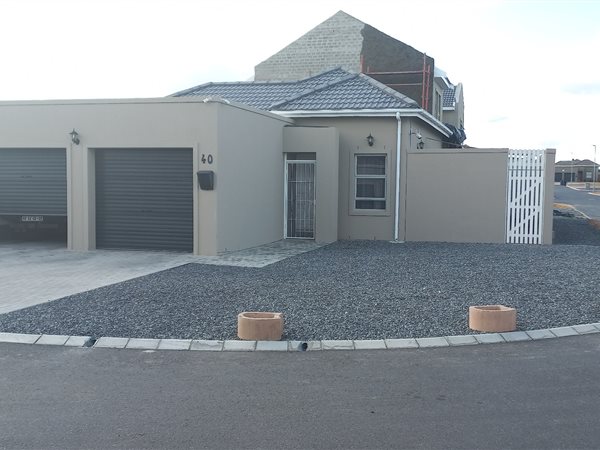 3 Bed Apartment in Kraaifontein Central