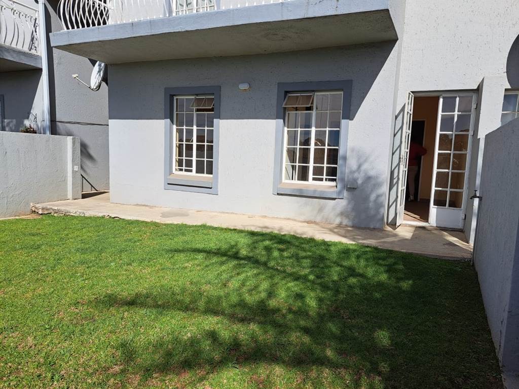 2 Bed Flat in Brakpan North photo number 30