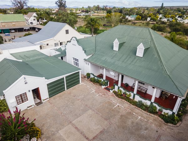 5 Bedroom House 5 Bedroom House