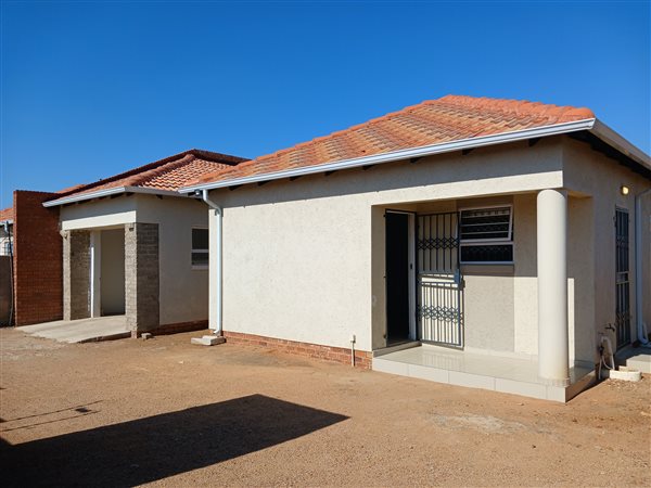 4 Bedroom House