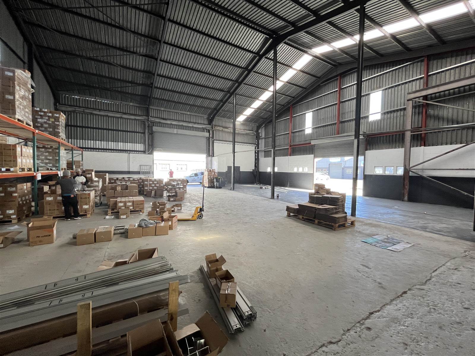 550  m² Industrial space in Elsies River Industrial photo number 2