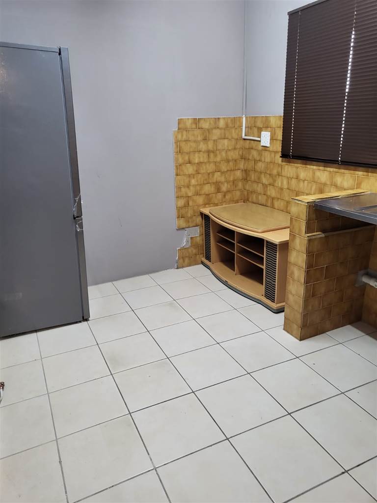 1 Bed Apartment to rent in Silverglen RR4038522 Private Property