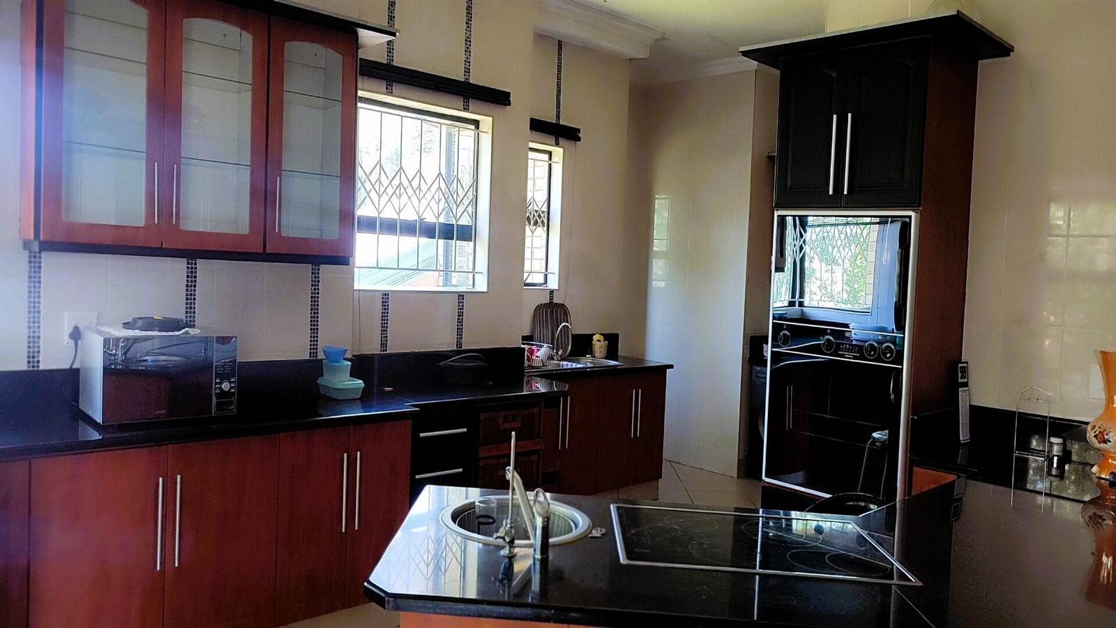 4 Bed House in Kokstad photo number 4