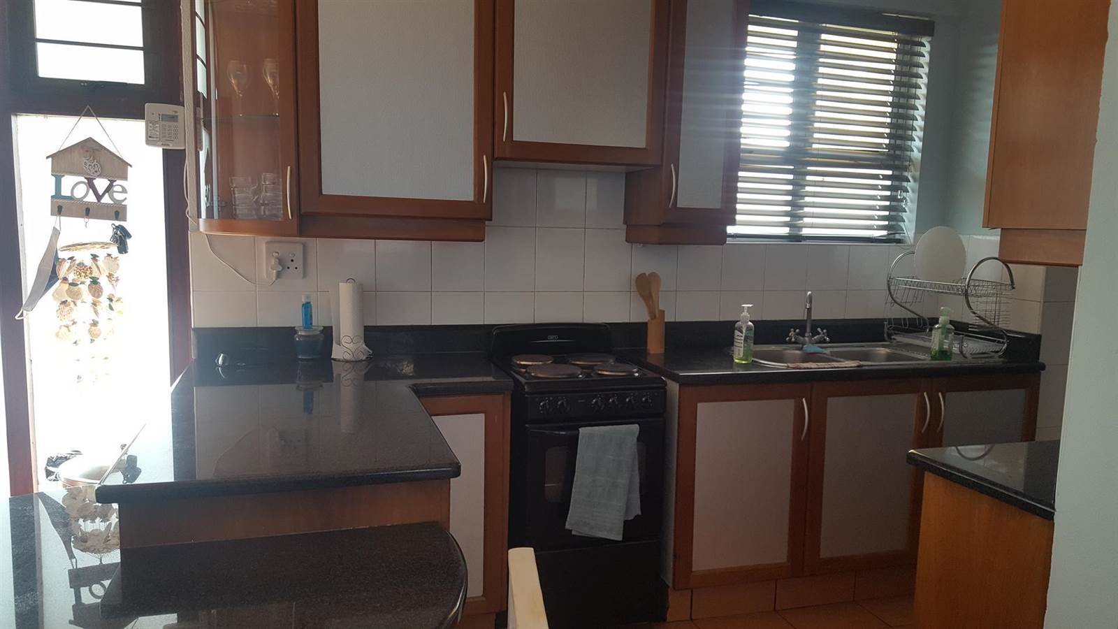 3 Bed Apartment in Doonside photo number 3