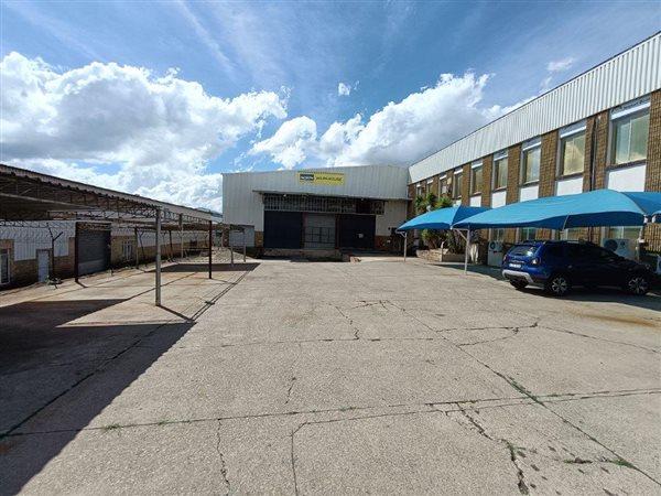 2501  m² Industrial space in Isando