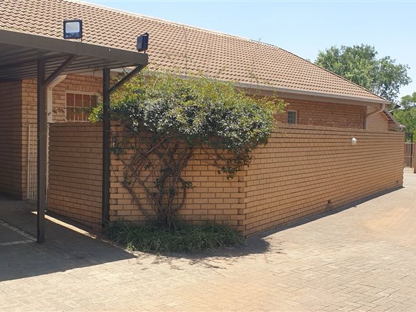 3 Bedroom Townhouse