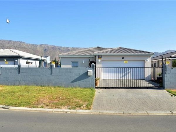 3 Bedroom House 3 Bedroom House