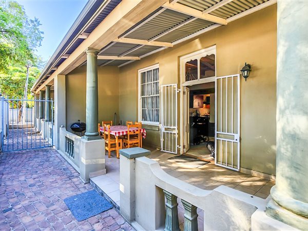 2 Bed Apartment in Paarl