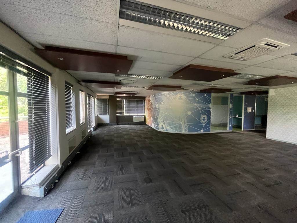 1211  m² Commercial space in Parktown photo number 22