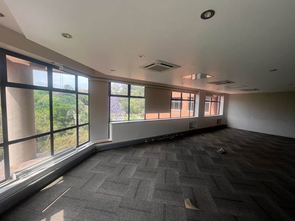1211  m² Commercial space in Parktown photo number 2
