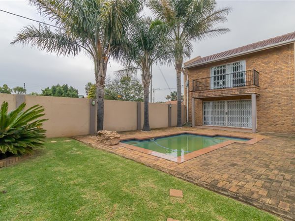 4 Bed House in Dal Fouche
