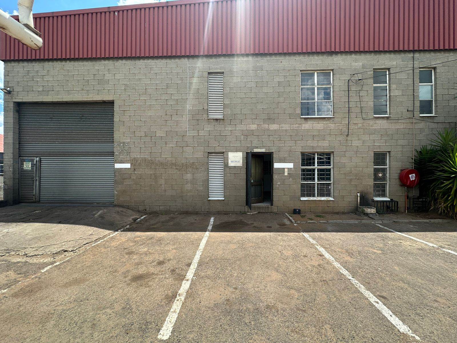 220  m² Industrial space in Krugersdorp North photo number 1
