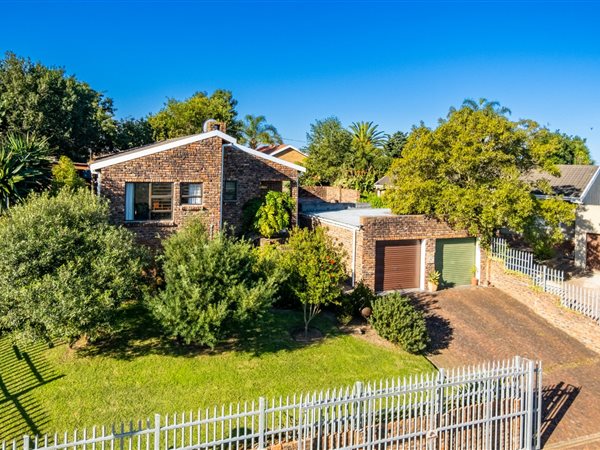 3 Bedroom House 3 Bedroom House