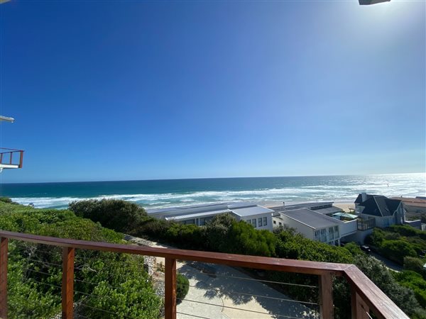 3 Bed House in Cola Beach