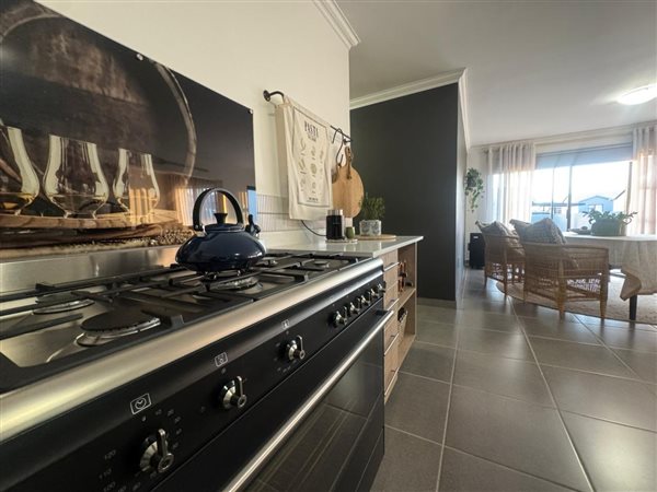 3 Bedroom Townhouse 3 Bedroom Townhouse