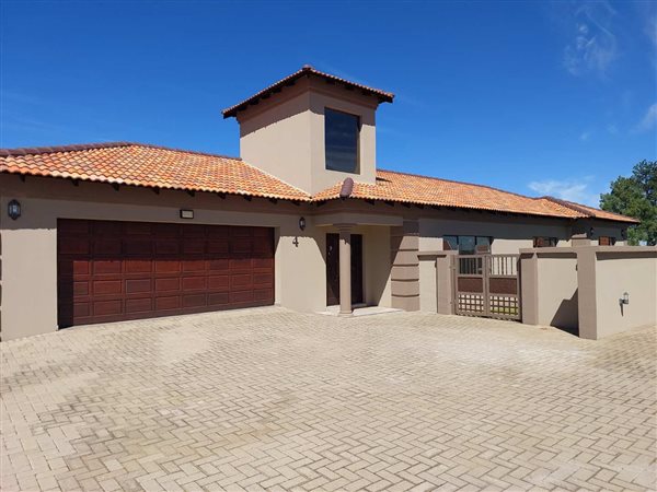 3 Bed Townhouse in Riversdale