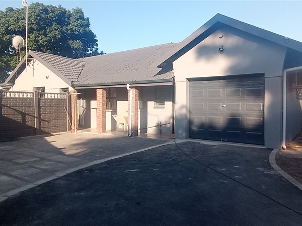 2 Bedroom House 2 Bedroom House