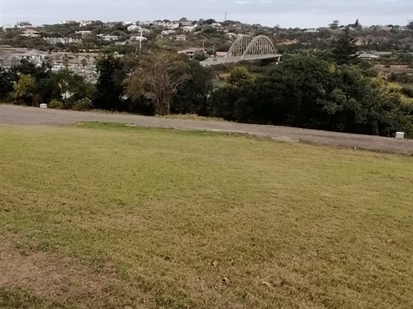326 m² Land available in East Bank
