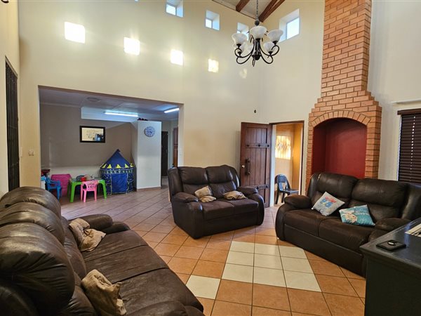 3 Bedroom Townhouse 3 Bedroom Townhouse
