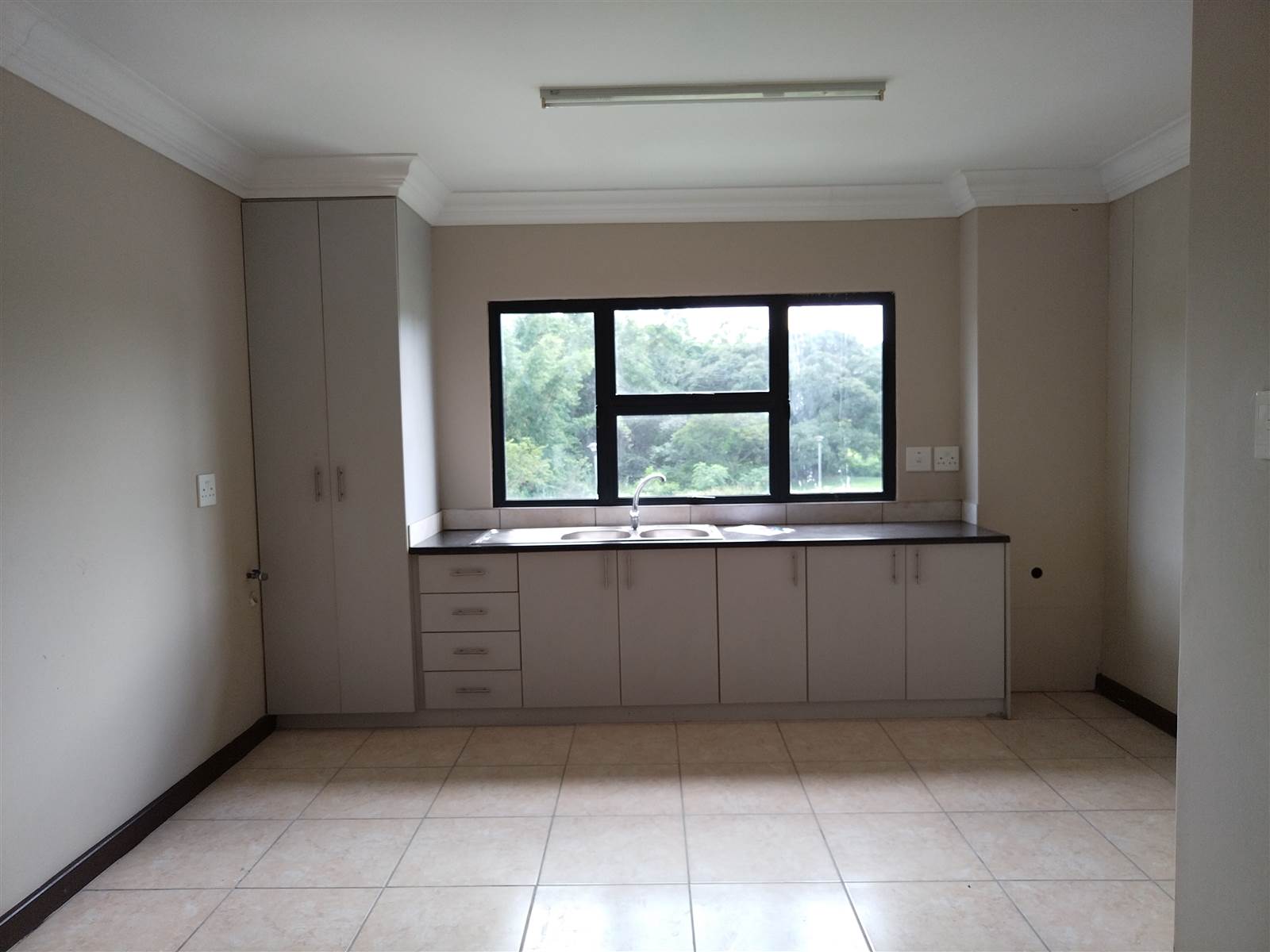 1 Bed Flat in Tongaat Central photo number 2