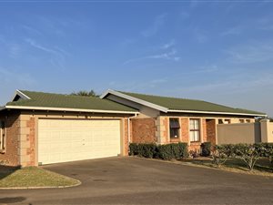 3 Bed Townhouse in Hayfields