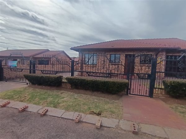 3 Bedroom House 3 Bedroom House