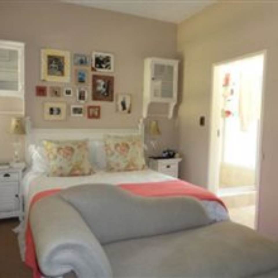 2 Bed Apartment in Saxonwold photo number 21