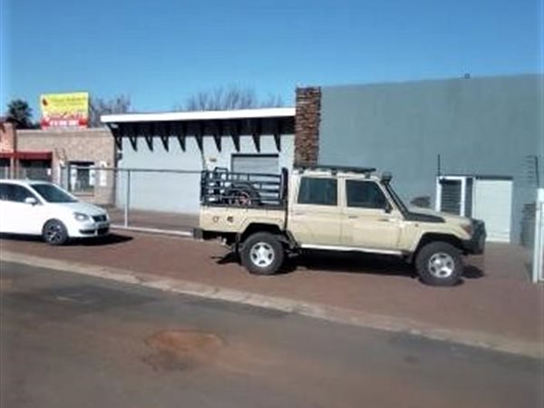 400  m² Office Space in Witbank
