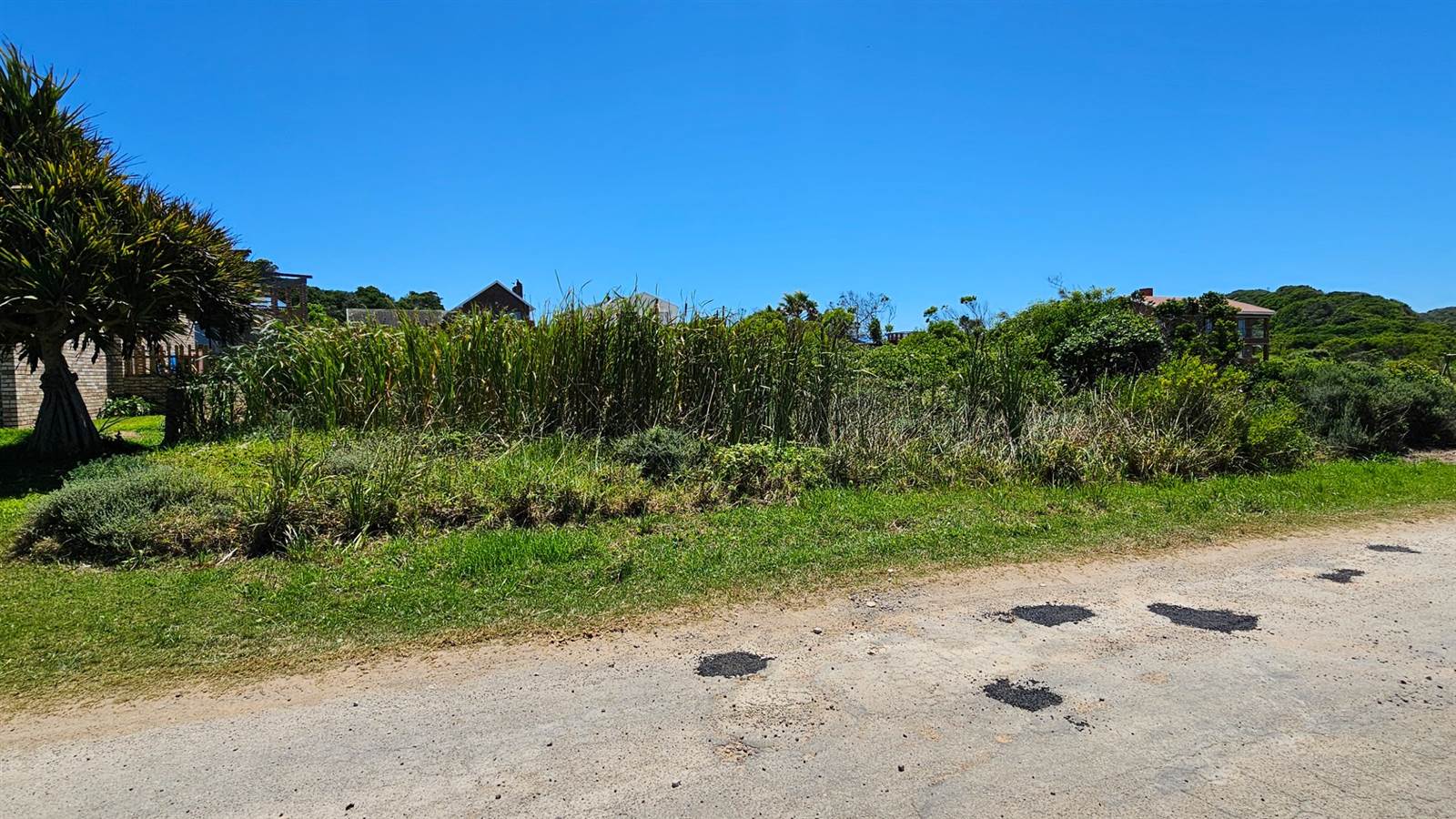 639 m² Land available in Oyster Bay photo number 4