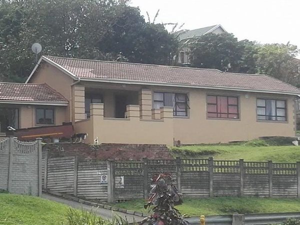 3 Bedroom House 3 Bedroom House