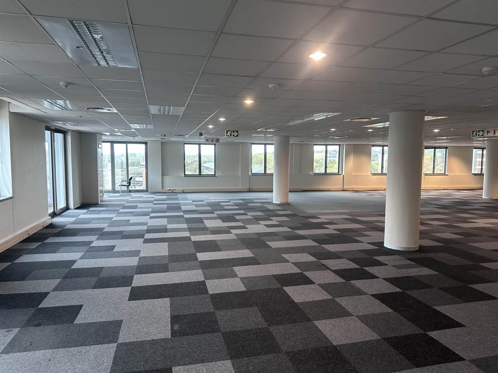 20000  m² Office Space in Menlyn photo number 16