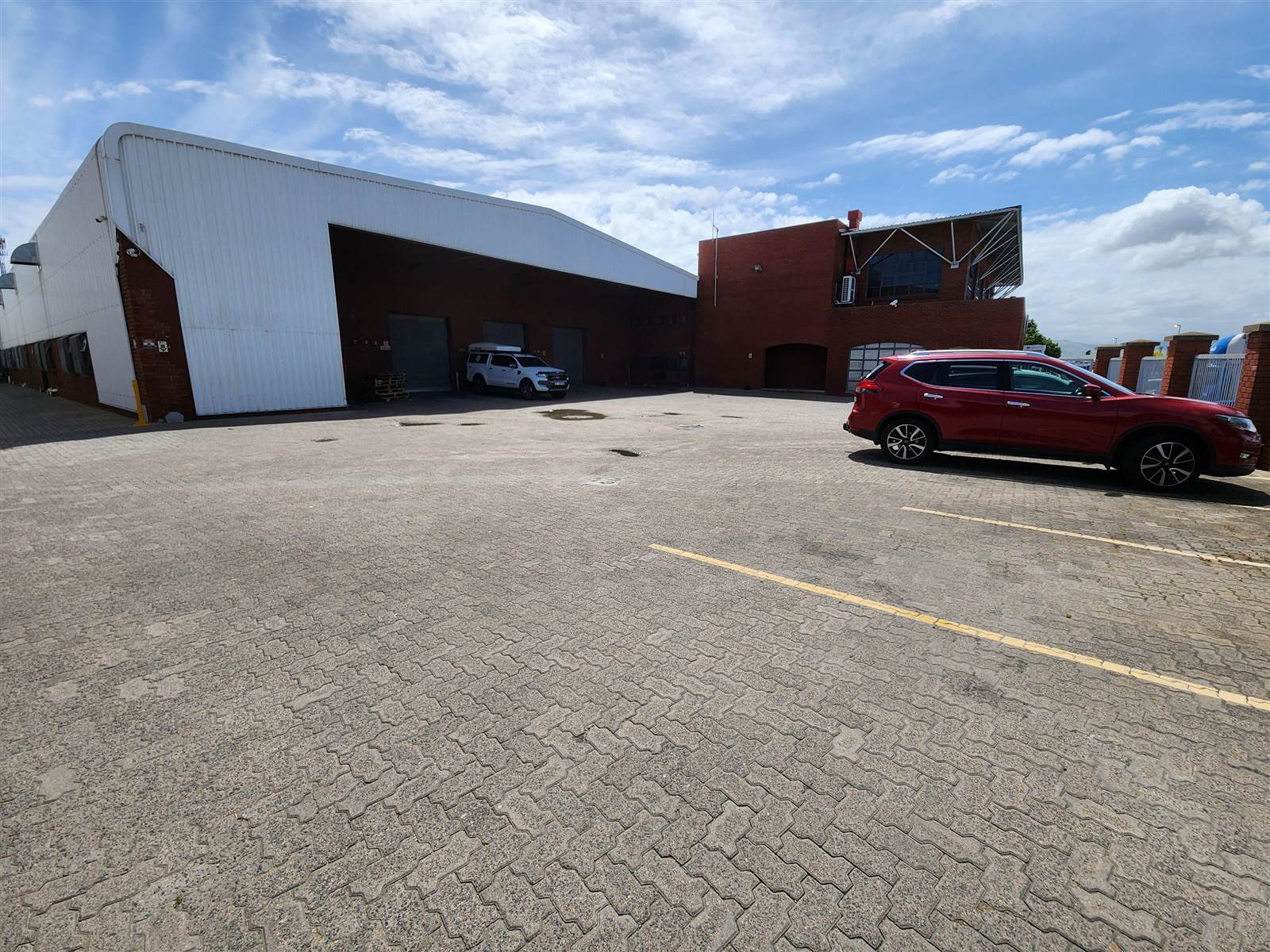 4137  m² Industrial space in Bellville Central photo number 1
