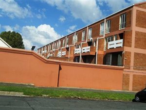 3 Bed Apartment in Jeppestown